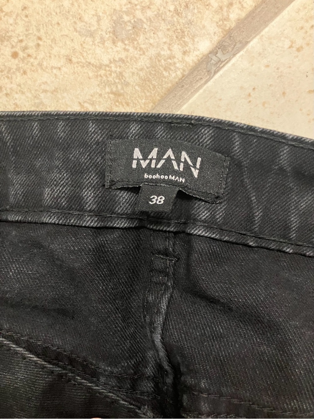 Men's Black Denim Jean Shorts - Classic Five-Pocket Style - Picture 3 of 3